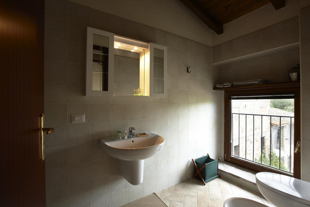 Double or Twin Room with Private Bathroom